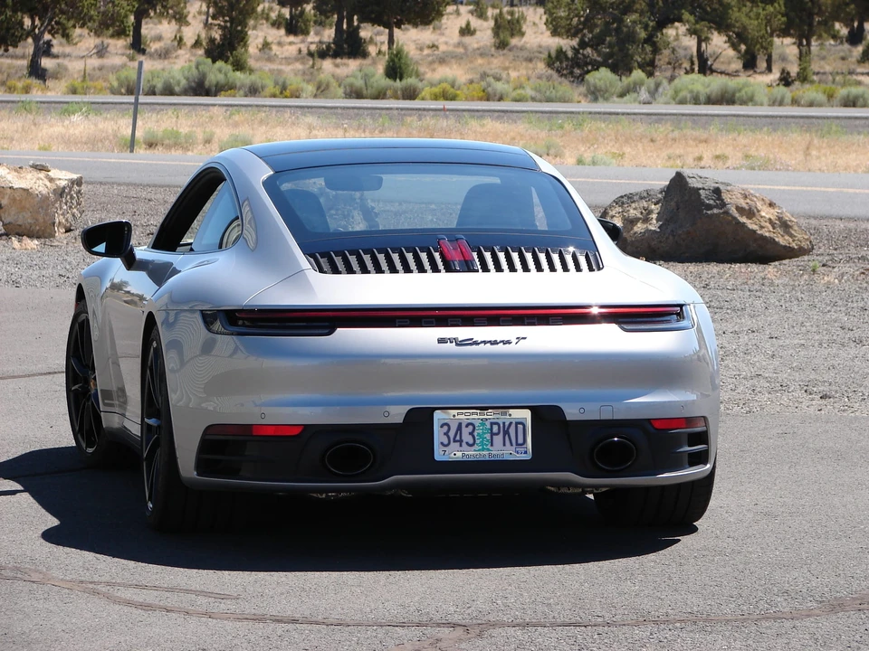2023 Porsche 992 Carrera T - Image 18 of 31