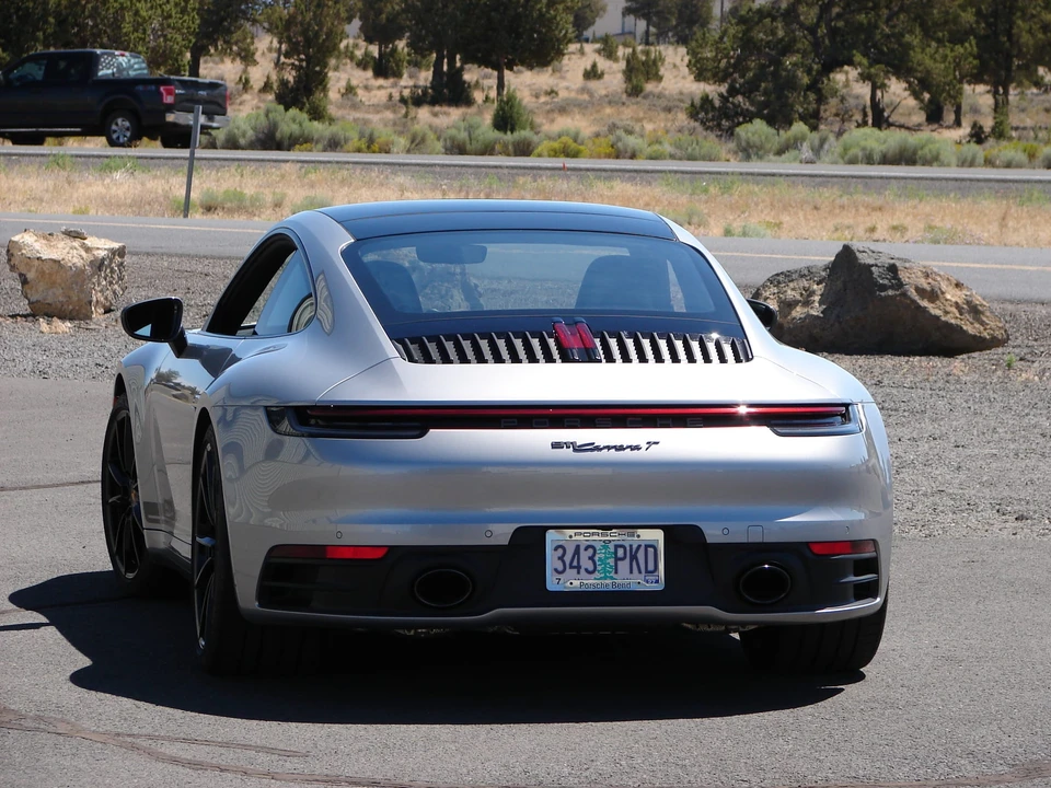 2023 Porsche 992 Carrera T - Image 19 of 31