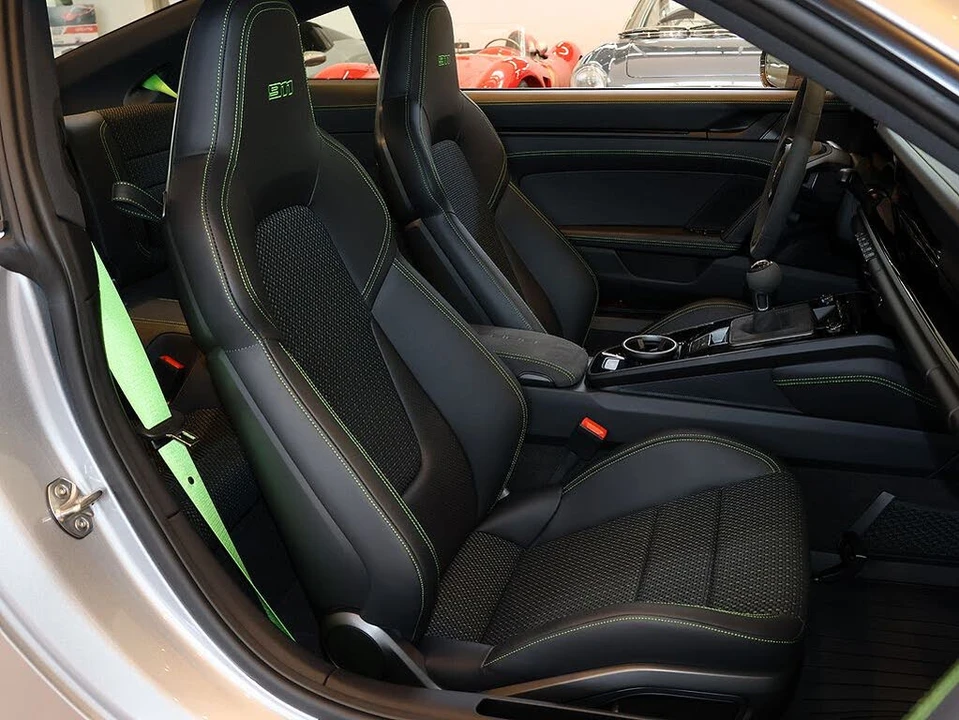 2023 Porsche 992 Carrera T - Image 9 of 31