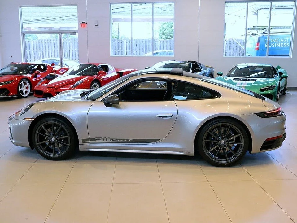 2023 Porsche 992 Carrera T - Image 3 of 31