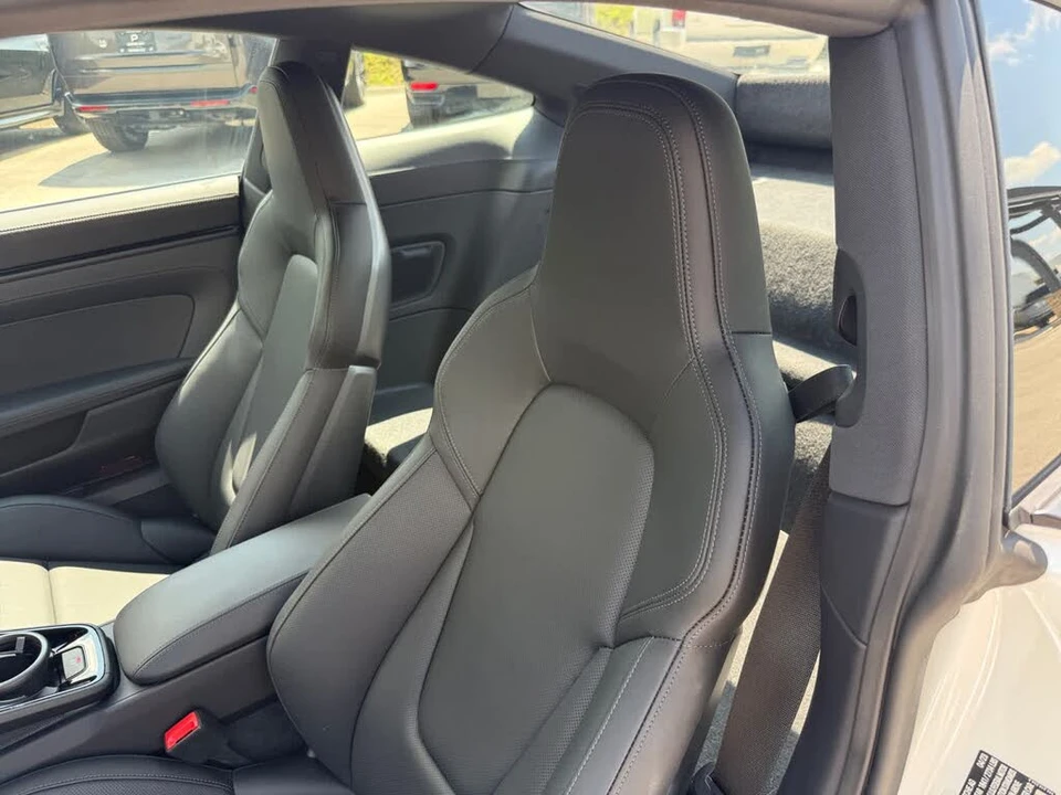 2023 Porsche 992 Carrera T - Image 11 of 28