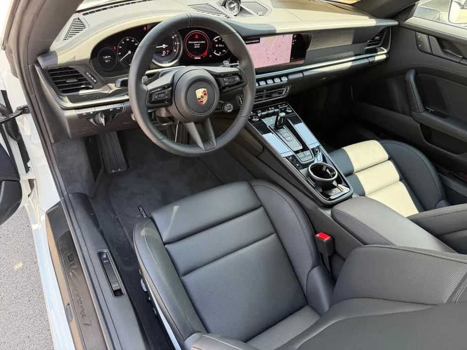 2023 Porsche 992 Carrera T - Image 12 of 28