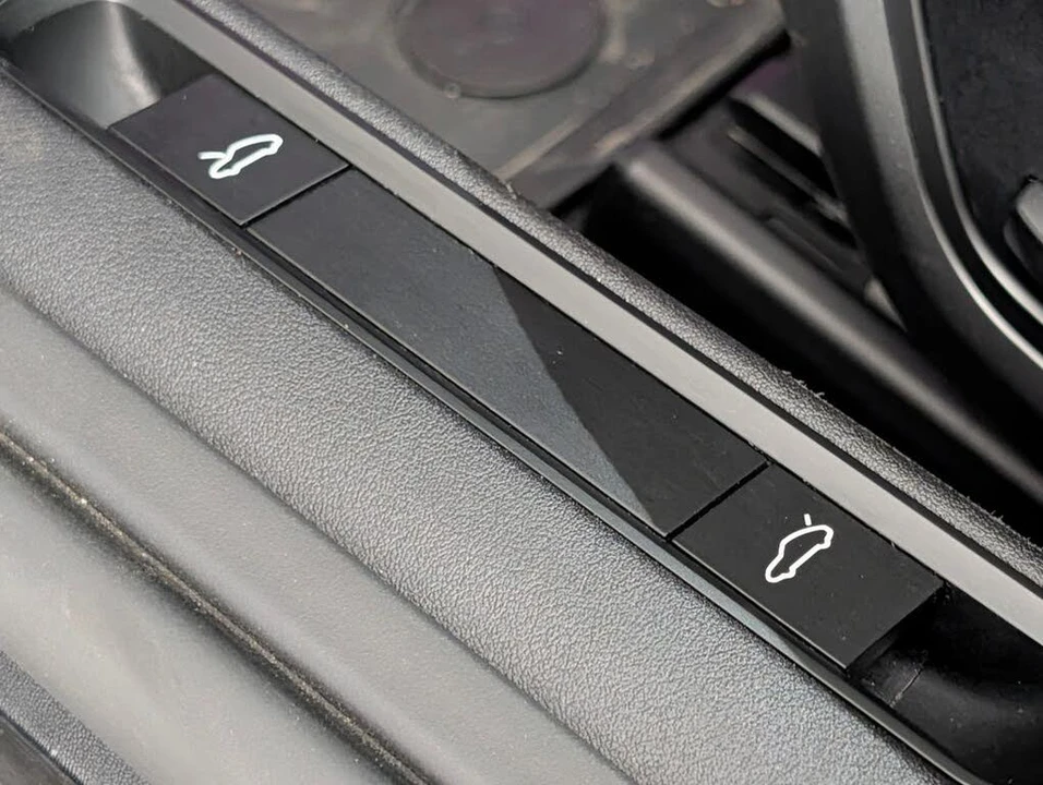 2023 Porsche 992 Carrera T - Image 27 of 31