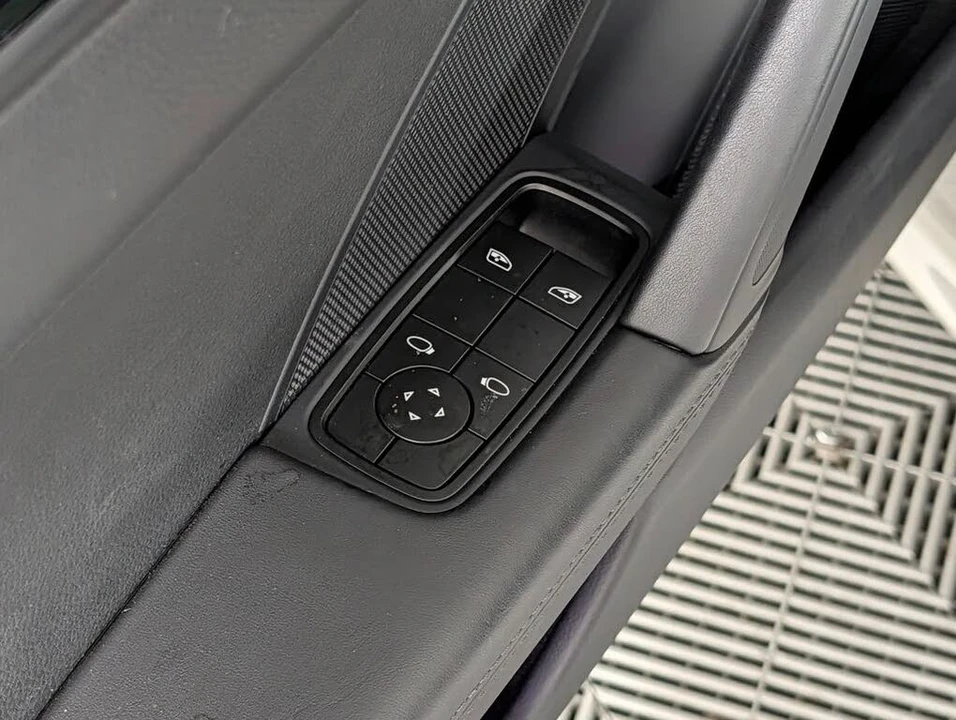 2023 Porsche 992 Carrera T - Image 26 of 31