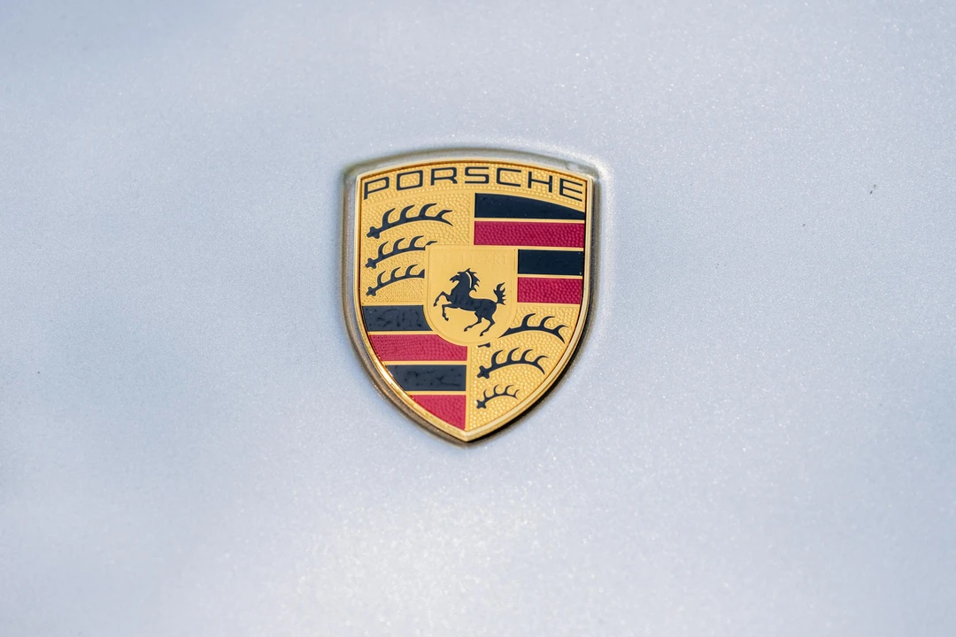 2023 Porsche 992 Carrera T - Image 13 of 31