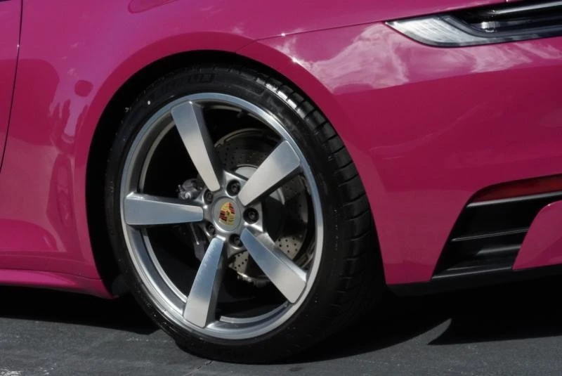 2023 Porsche - Image 17 of 31
