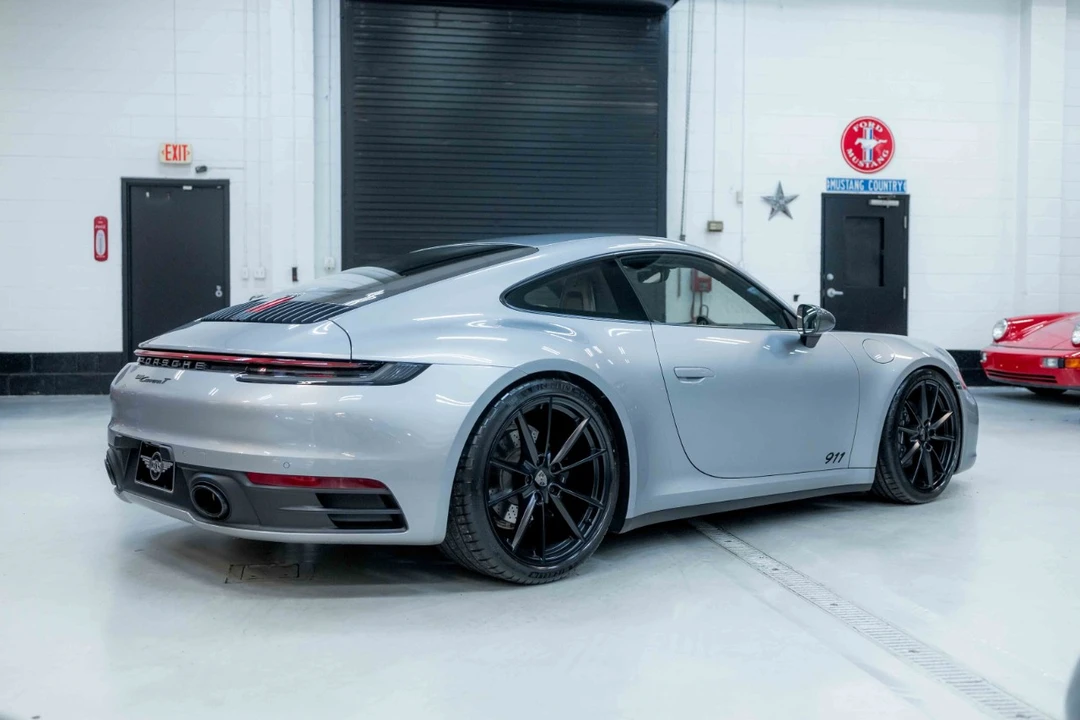 2023 Porsche 992 Carrera T - Image 7 of 21