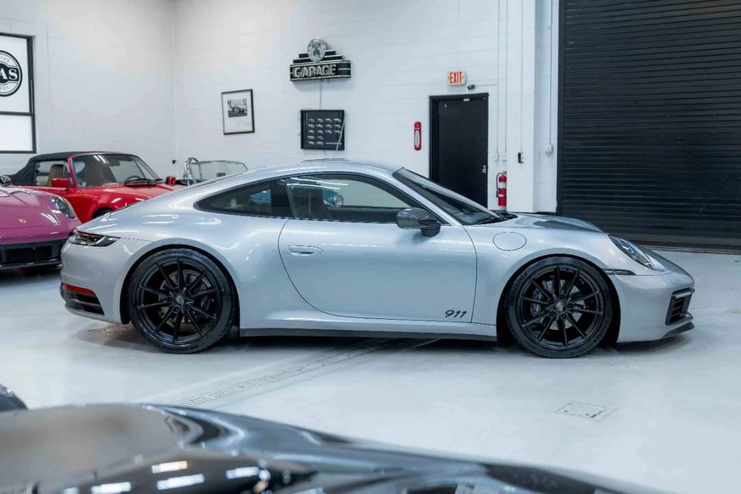 2023 Porsche 992 Carrera T - Image 6 of 21