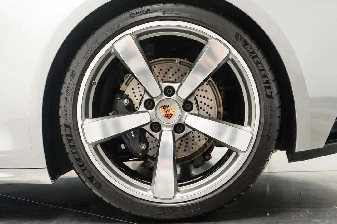 2023 Porsche 992 Carrera T - Image 11 of 21