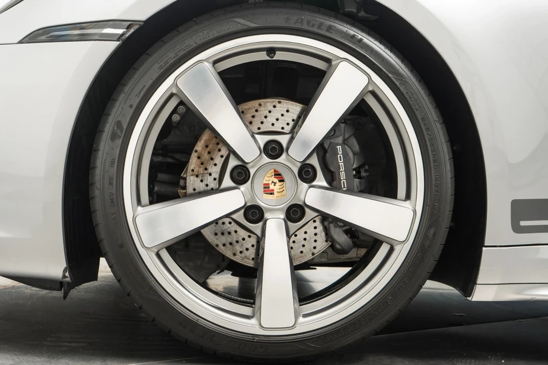 2023 Porsche 992 Carrera T - Image 10 of 21