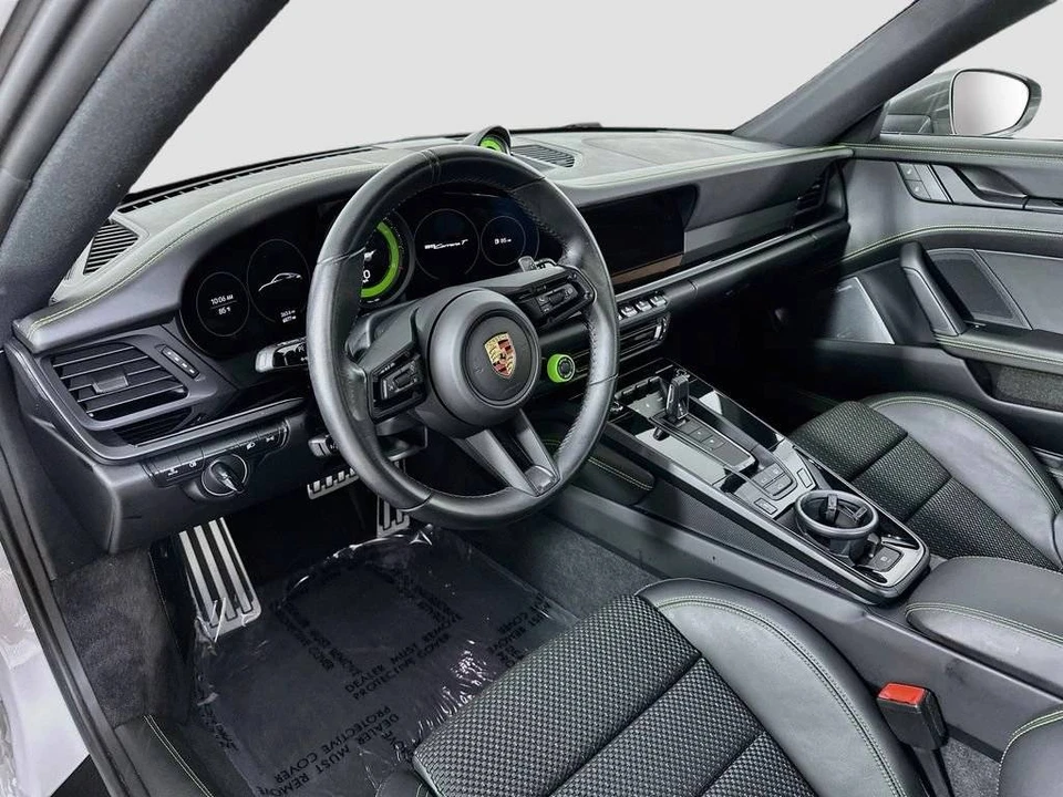 2023 Porsche 992 Carrera T - Image 4 of 5