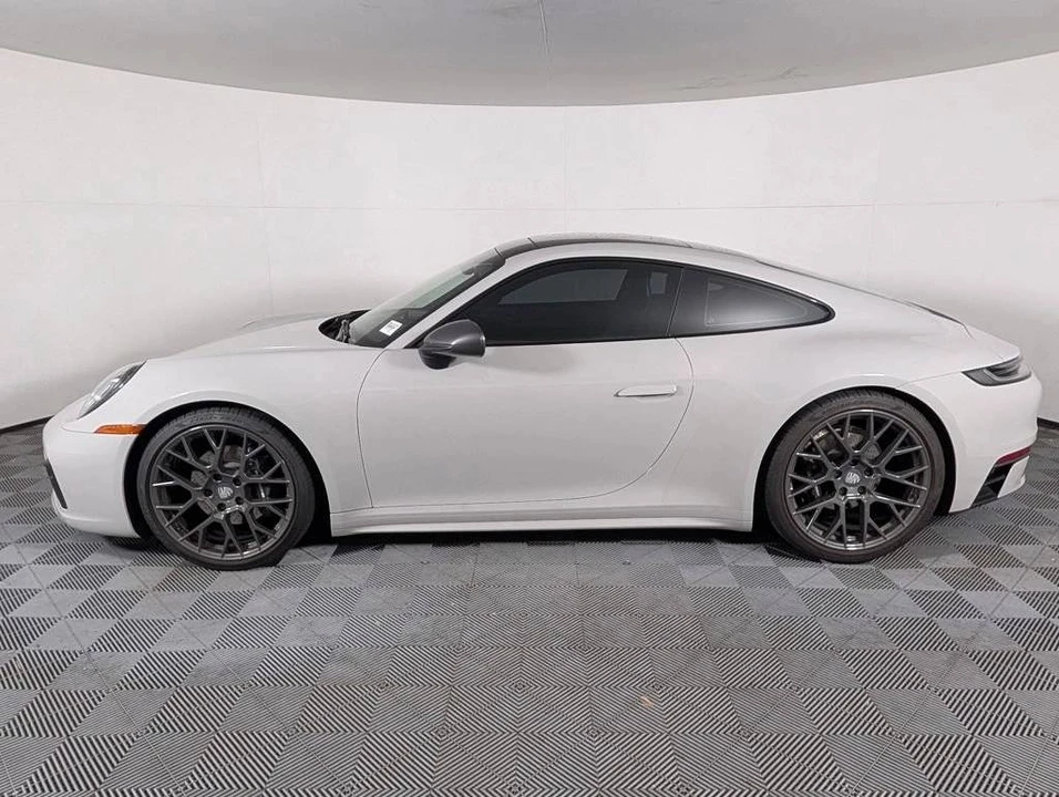 2023 Porsche 992 Carrera T - Image 2 of 5
