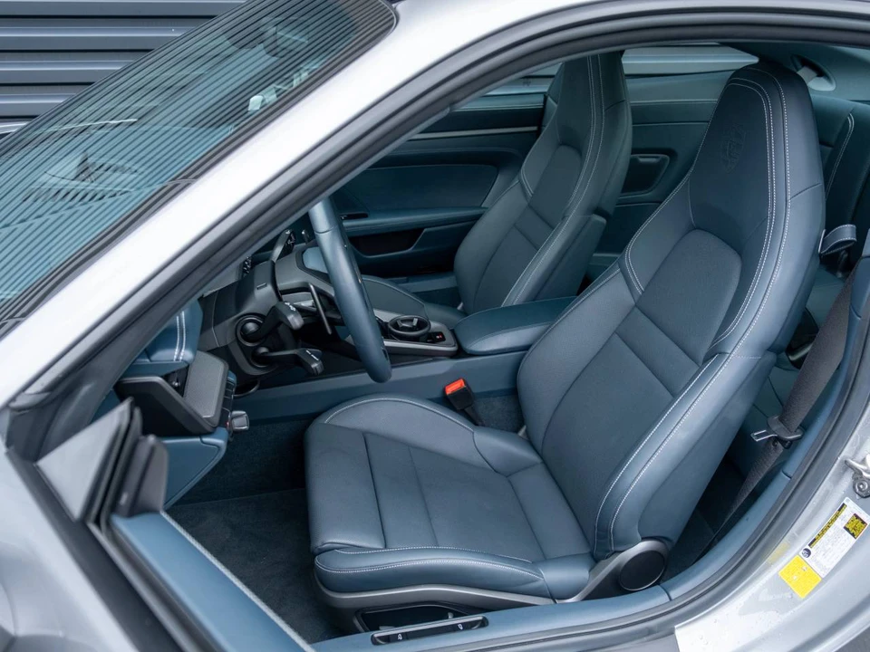 2023 Porsche 992 Carrera - Image 5 of 5