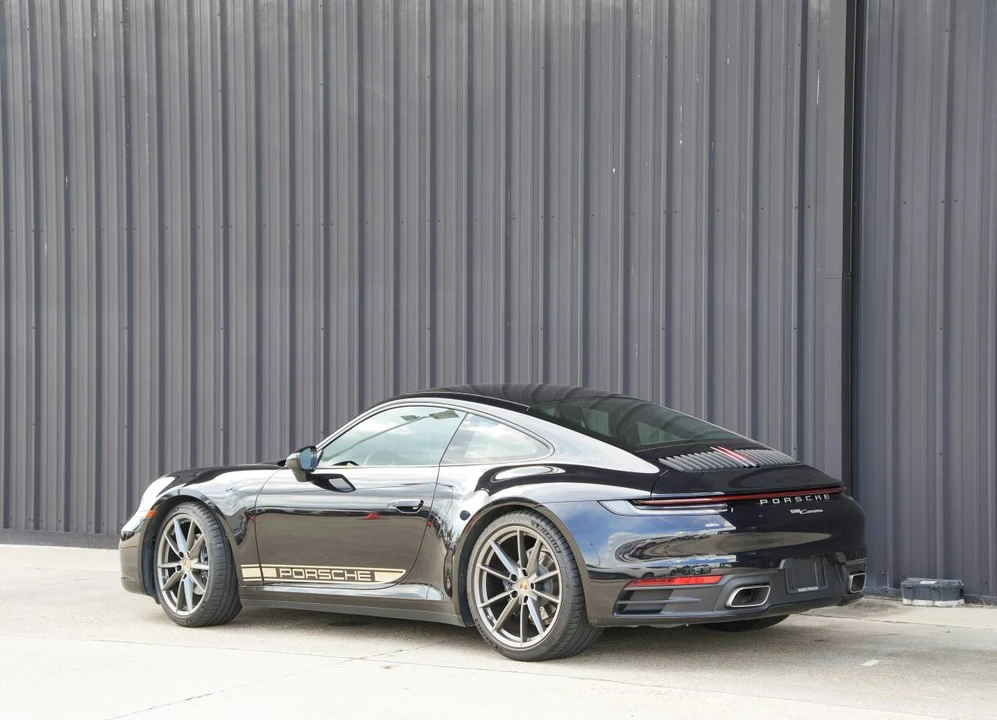 2023 Porsche 992 Carrera - Image 3 of 5