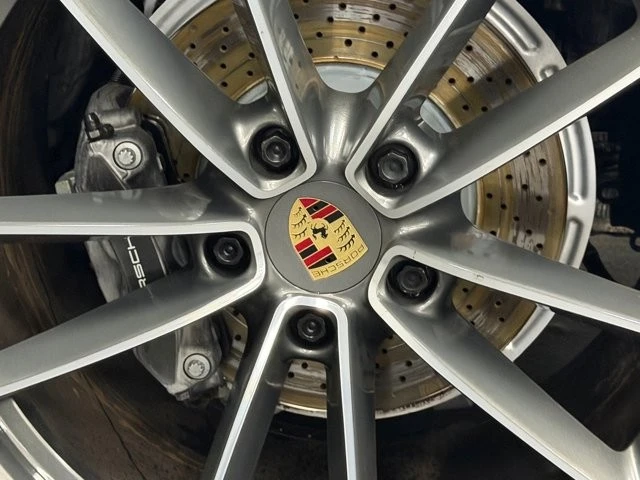 2023 Porsche 992 Carrera - Image 16 of 21