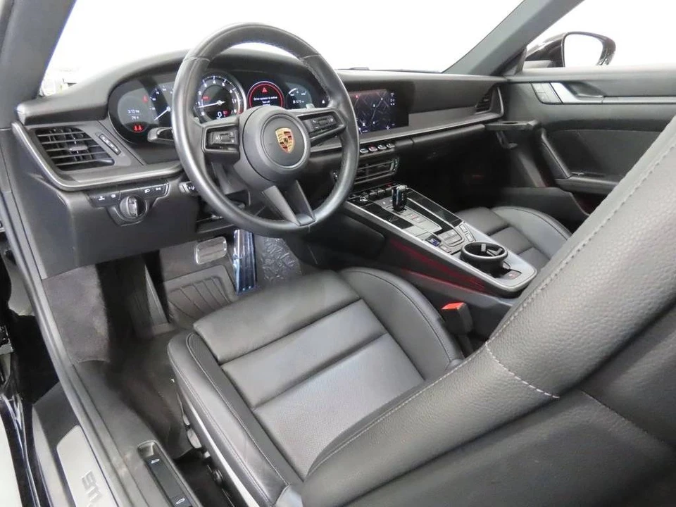 2023 Porsche 992 Carrera - Image 4 of 5