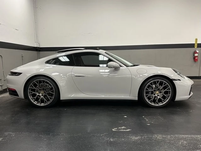 2023 Porsche 992 Carrera - Image 8 of 12