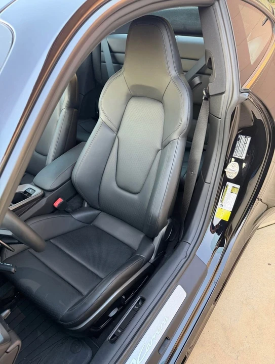 2023 Porsche 992 Carrera - Image 8 of 10