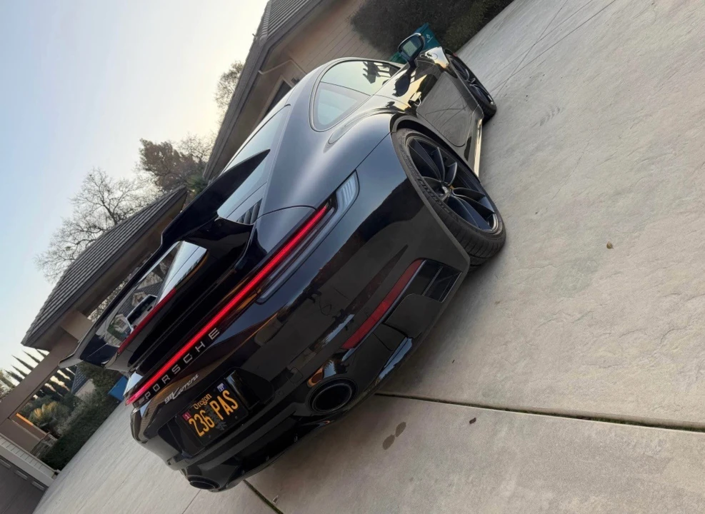 2023 Porsche 992 Carrera - Image 3 of 10