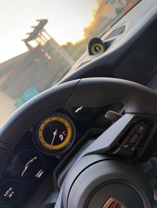 2023 Porsche 992 Carrera - Image 6 of 10