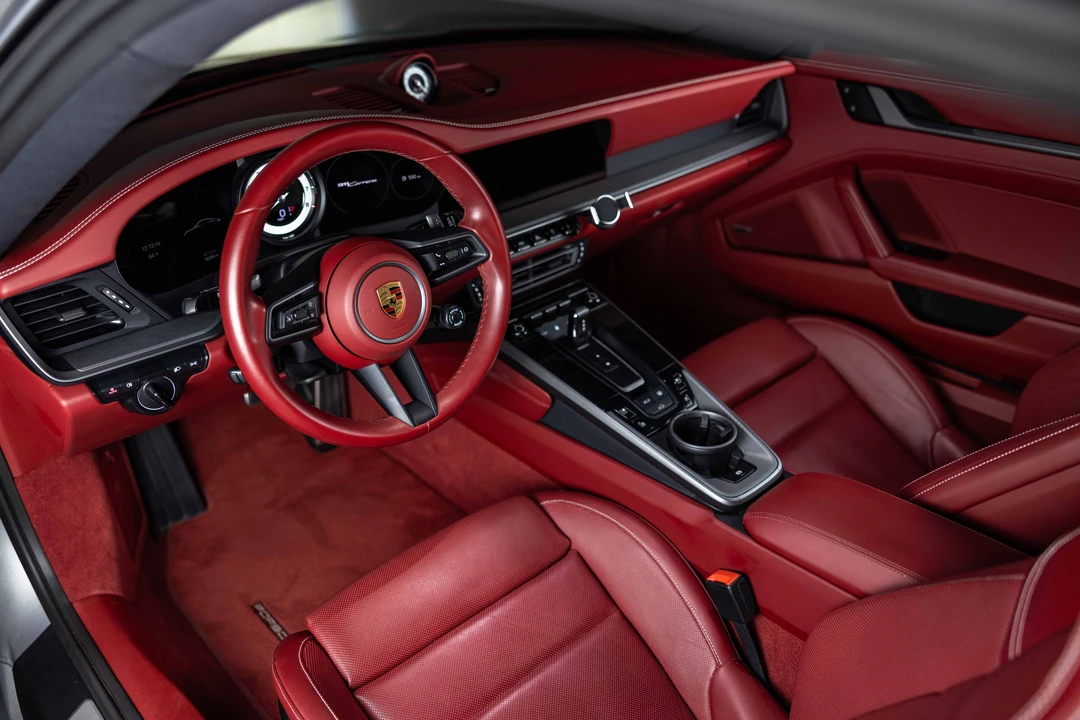 2023 Porsche 992 Carrera - Image 21 of 31