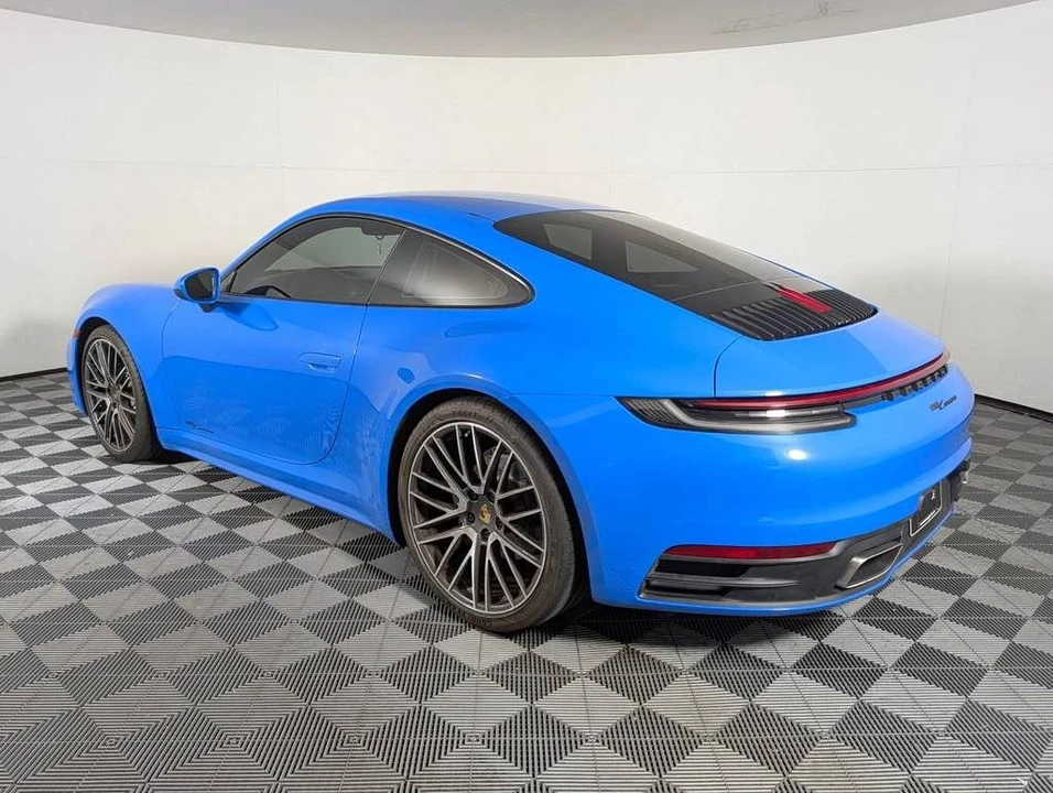 2023 Porsche 992 Carrera - Image 3 of 5
