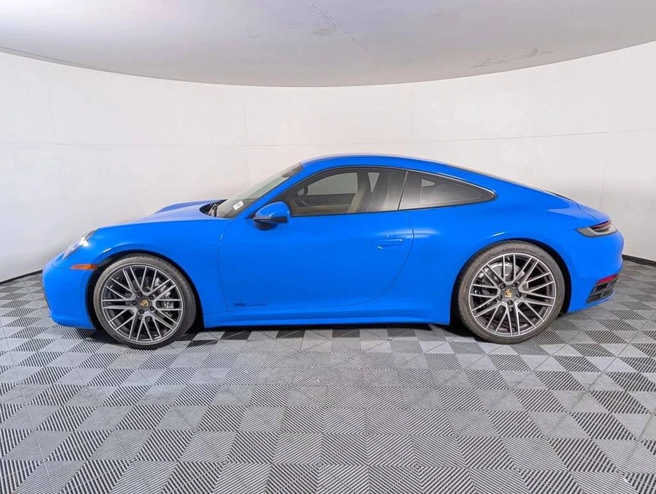 2023 Porsche 992 Carrera - Image 2 of 5
