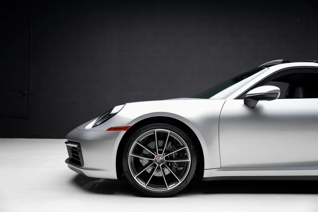 2023 Porsche 992 Carrera - Image 17 of 21