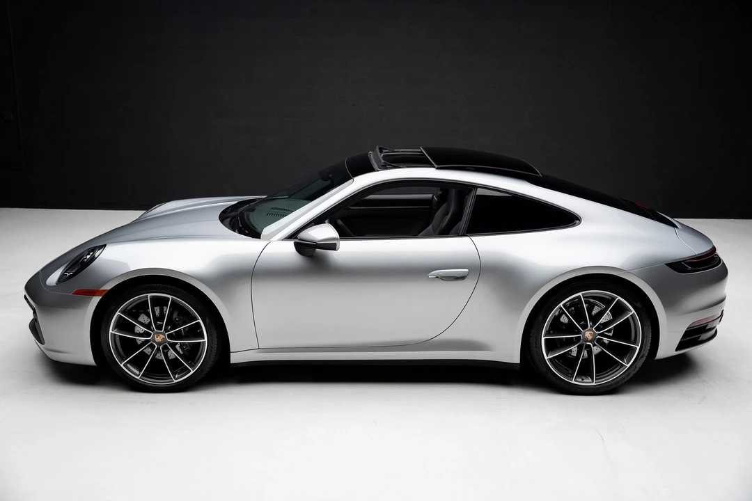 2023 Porsche 992 Carrera - Image 15 of 21