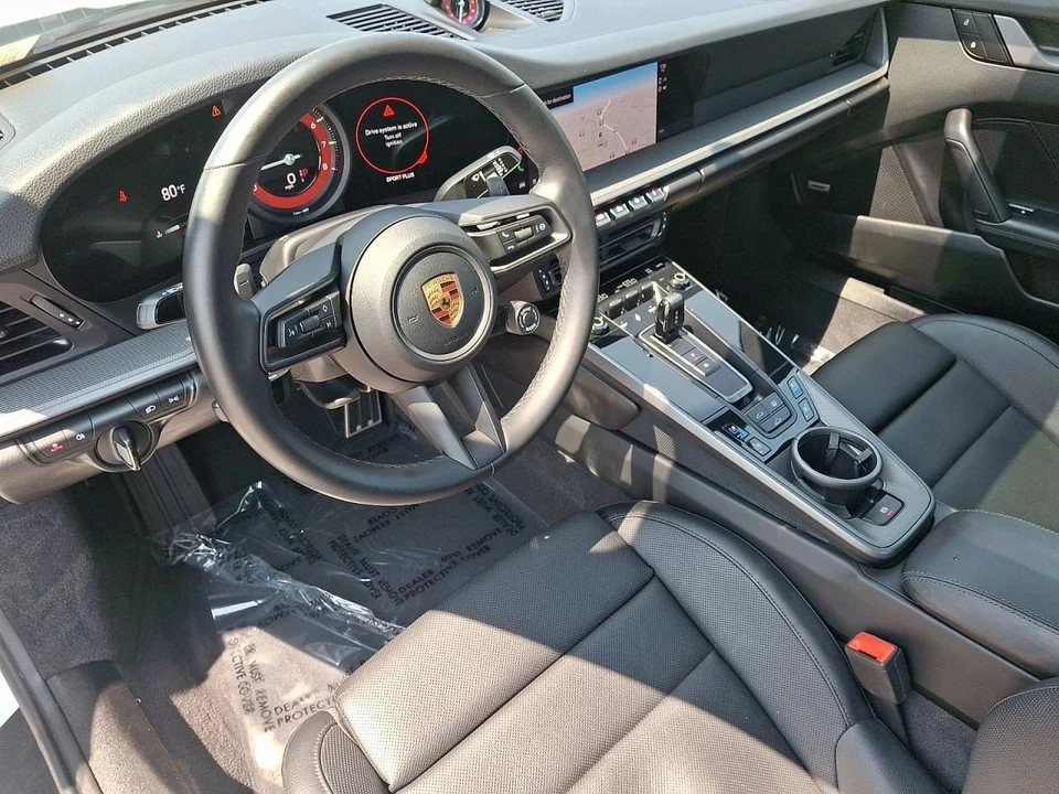 2023 Porsche 992 Carrera - Image 4 of 5