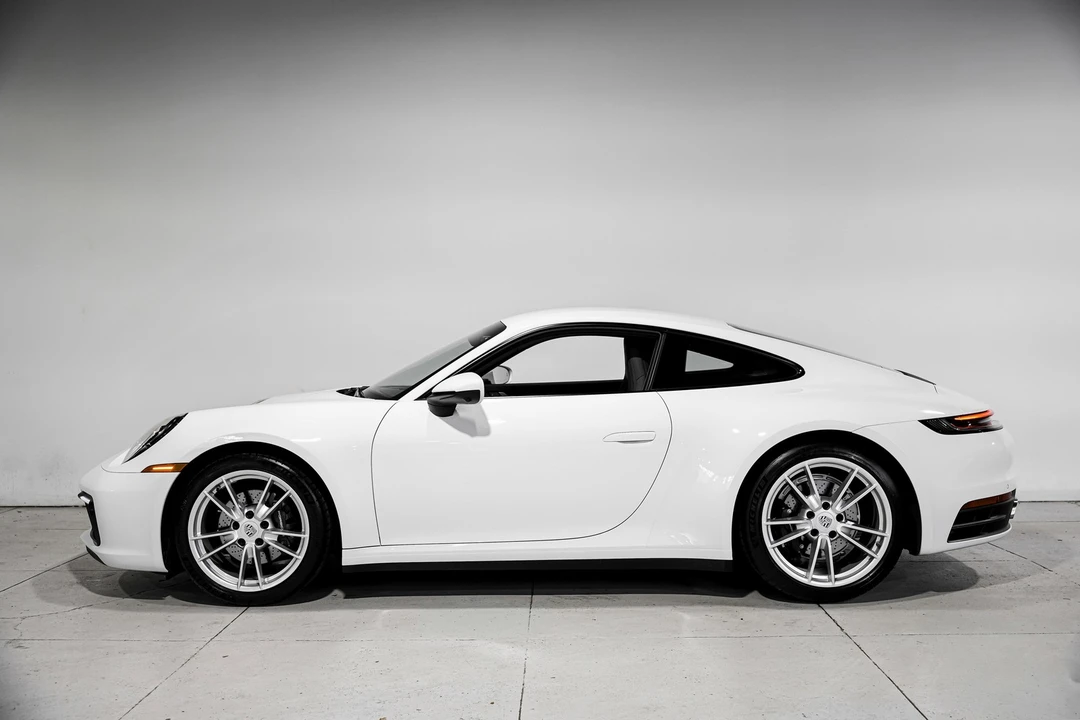2023 Porsche 992 Carrera - Image 7 of 21