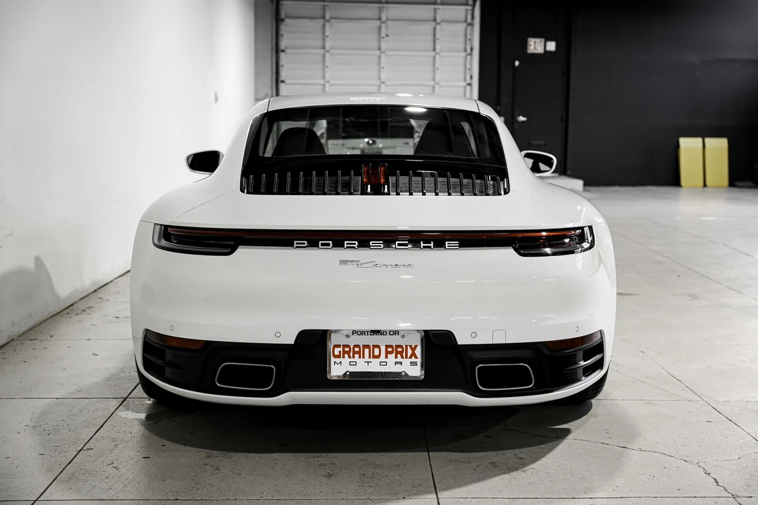 2023 Porsche 992 Carrera - Image 4 of 21