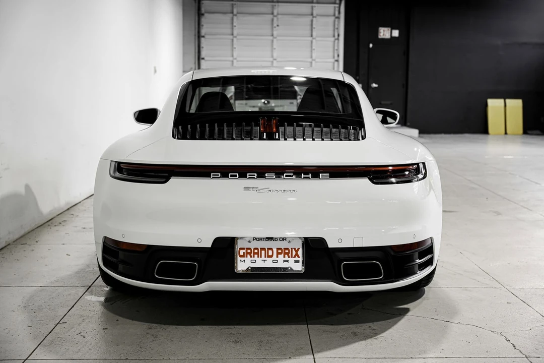 2023 Porsche 992 Carrera - Image 4 of 31