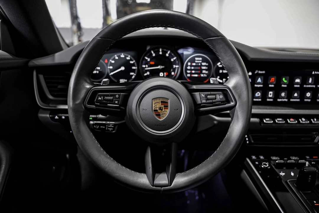 2023 Porsche 992 Carrera - Image 10 of 31