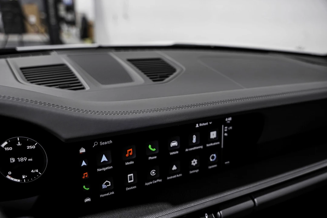 2023 Porsche 992 Carrera - Image 12 of 21