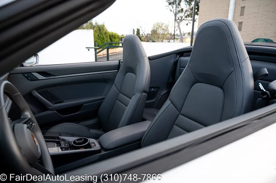 2023 Porsche 992 Carrera - Image 15 of 20