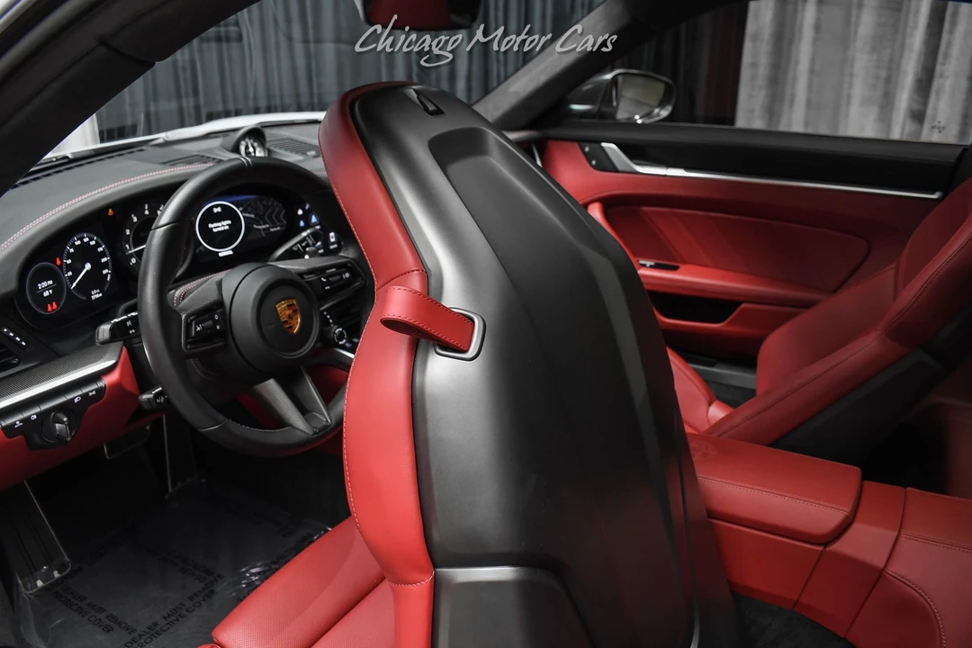 2023 Porsche 992 Carrera - Image 25 of 31