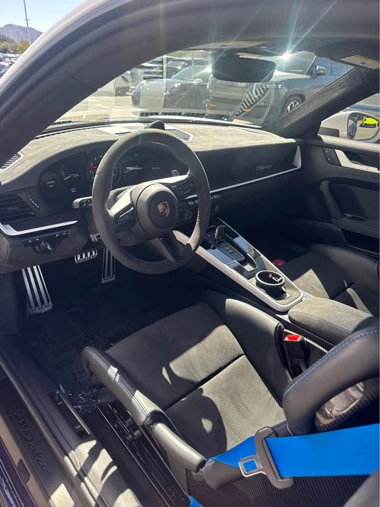 2023 Porsche 992 Dakar - Image 13 of 18