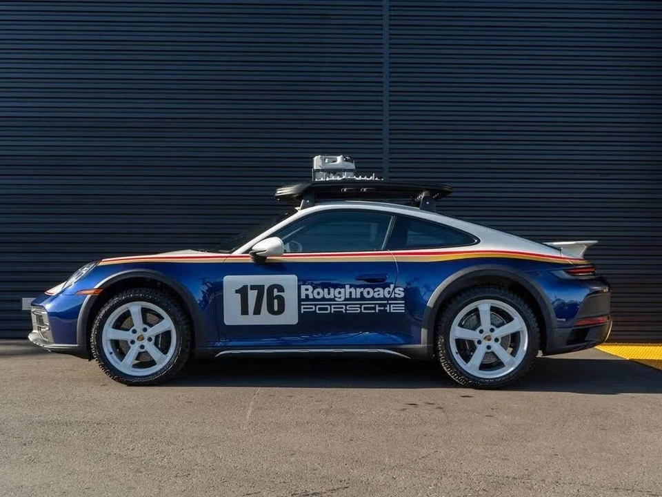 2023 Porsche 992 Dakar - Image 2 of 31
