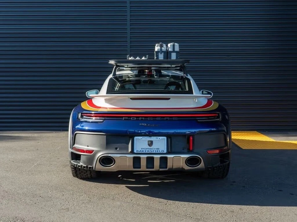 2023 Porsche 992 Dakar - Image 10 of 31