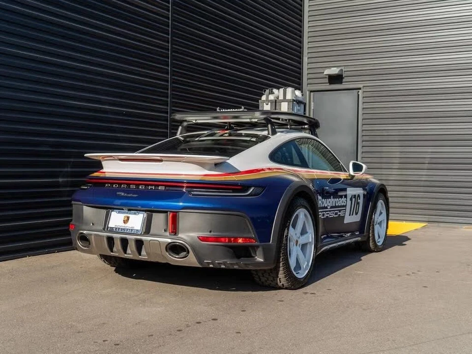 2023 Porsche 992 Dakar - Image 9 of 31