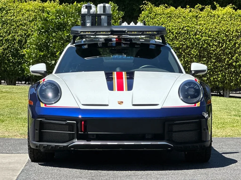 2023 Porsche 992 Dakar - Image 11 of 30