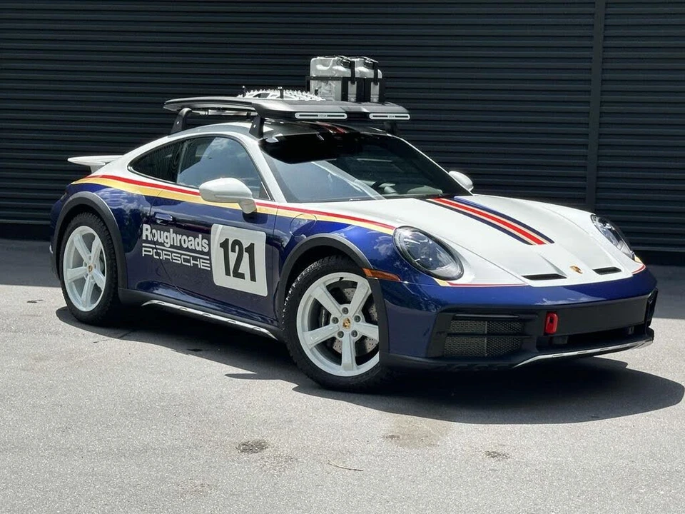 2023 Porsche 992 Dakar - Image 7 of 29