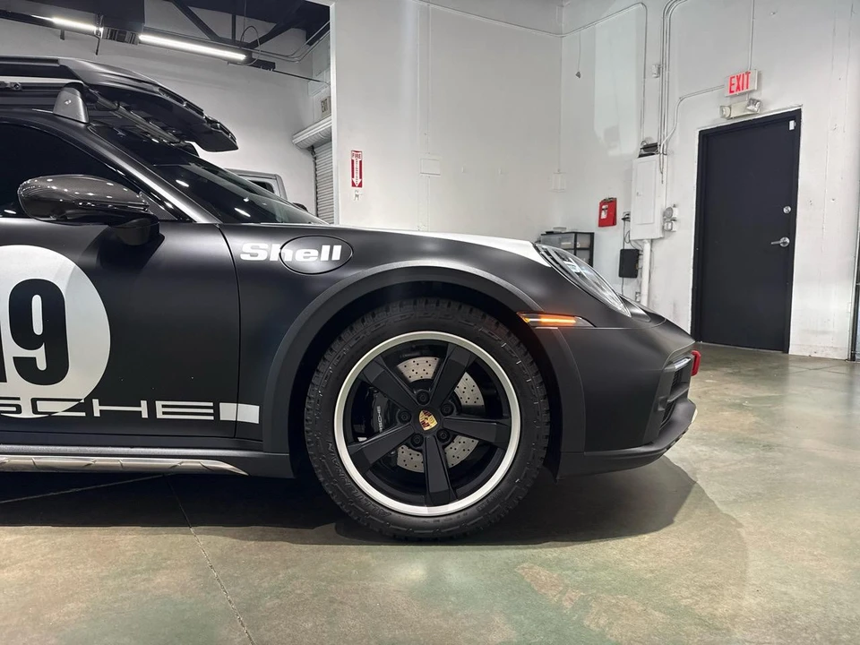 2023 Porsche 992 Dakar - Image 12 of 21
