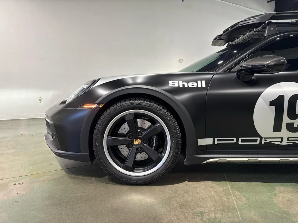 2023 Porsche 992 Dakar - Image 4 of 21