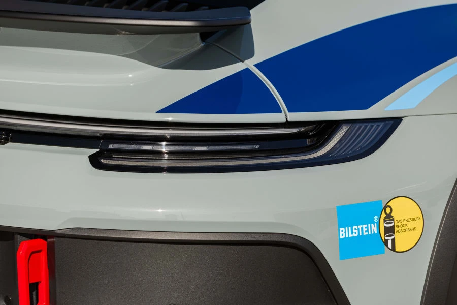 2023 Porsche 992 Dakar - Image 25 of 31