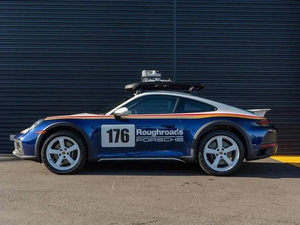 2023 Porsche 992 Dakar - Image 2 of 5