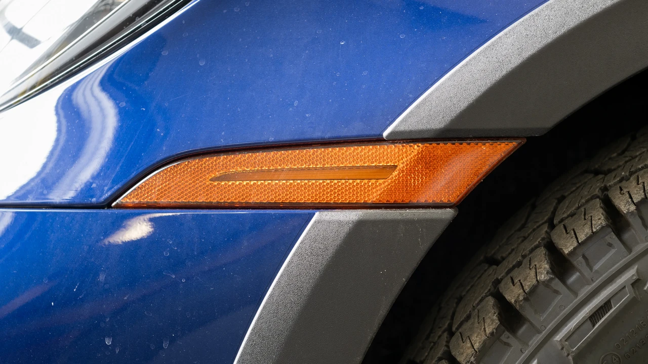 2023 Porsche 992 Dakar - Image 18 of 31