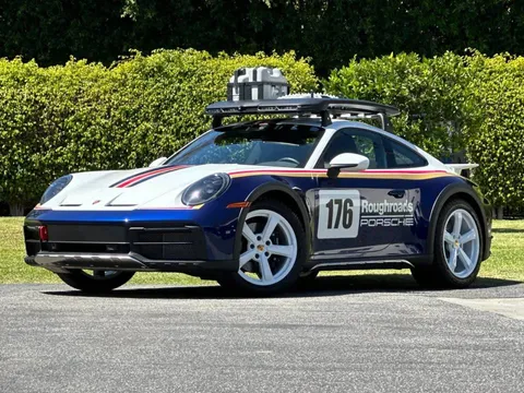 2023 Porsche 911 Dakar