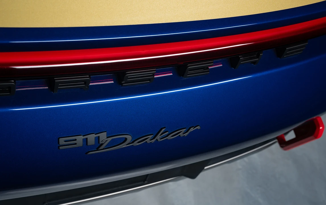 2023 Porsche 992 Dakar - Image 16 of 23